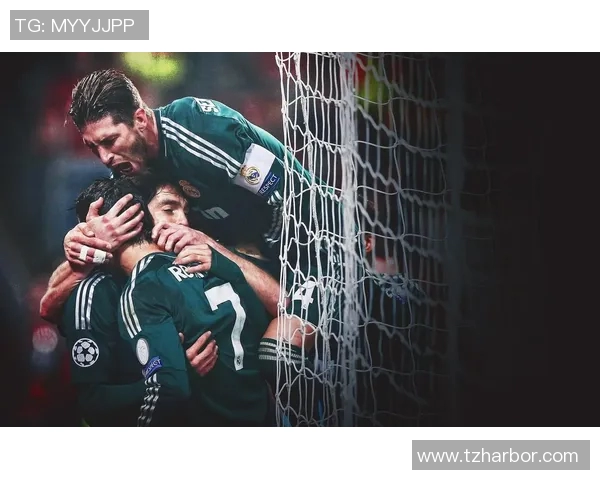 全球足球巨星风采汇聚展现传奇与荣耀之路